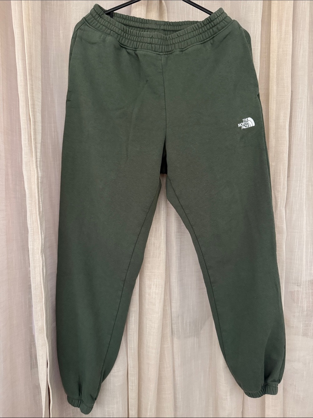 The North Face men’s Dark Green Fleece Joggers